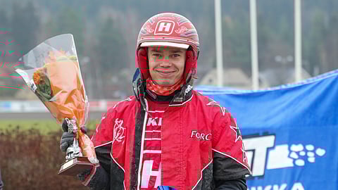 Santtu Raitala ohjastaa huimaa kautta.