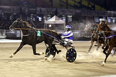 Silk Bullet kiitti valmentaja-ohjastaja Esa Holopaista nappireissusta voitolla.