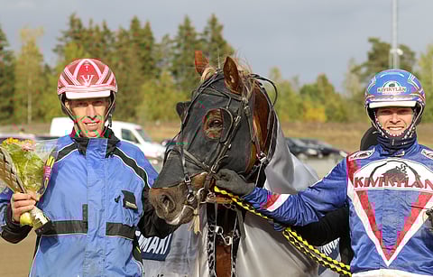 Jouni Vaittisen valmentaman 7-vuotiaan tamma Beben kauden saldo näyttää 18: 5-4-2 ja 21 630 €.