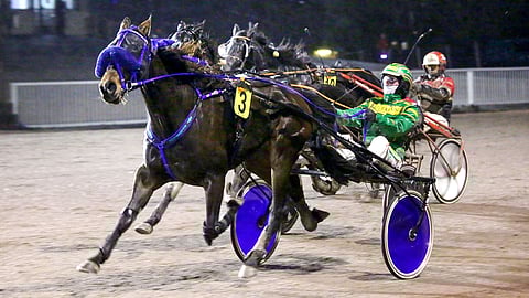 BWT Ellospank kehittää vahvan loppukirin.