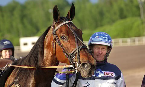 Magical Princess ja Pekka Korpi voittajakuvassa.