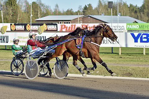 Veli-Pekka Toivanen ohjasti Bribesin Suomen avausvoittoon Oulussa maanantaina 23.5.
