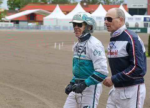 Örjan Kihlström ohjastaa Reijo Liljendahlin Highway To Hilliä.