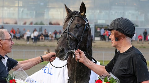 Atupem hurmasi lähdössä ja myös kisan jälkeen seremoniakehässä.