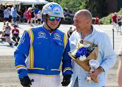 Veijo Heiskanen ja Pasi Laakso saavat jännittää Kurri Jari Bokon juoksua Hagmyrenissä.