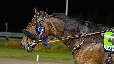 Ken's Carlosin ura on vasta alkanut, mutta ykkösiä on jo pitkä rivi.