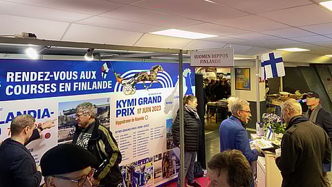 Näytteilleasettajat olivat tyytyväisiä Suomen osaston vastaanottoon.