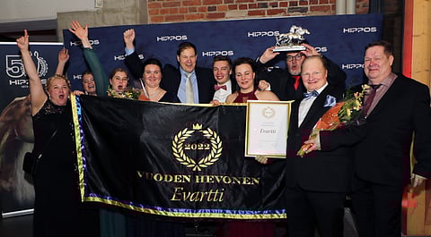 Evartin taustajoukot riemuitsivat heidän silmäteränsä valinnasta Vuoden hevoseksi.