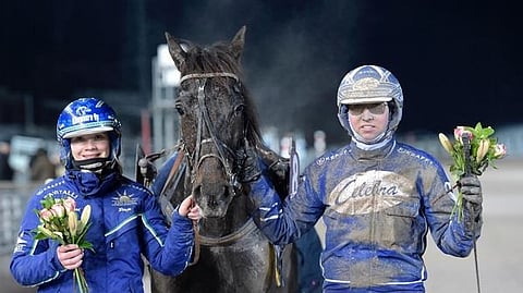 Pinja Iltanen, Vincent C.D. ja Rikard N Skoglund Solvallaserienin karsintavoiton jälkeen.