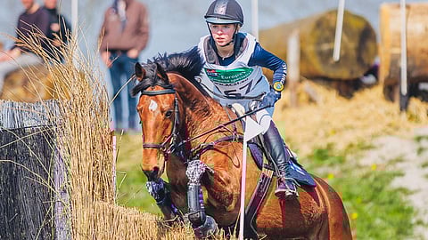 Anni Huovinen ja Bonmahon Blue Grass Oudkarspelin neljässä tähdessä viime vuonna.