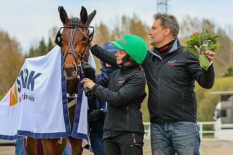 Kari Savolainen (oikealla) ajaa Porissa itse Whodouthinkuarea, jonka peliprosentit ovat 60:n tietämissä.