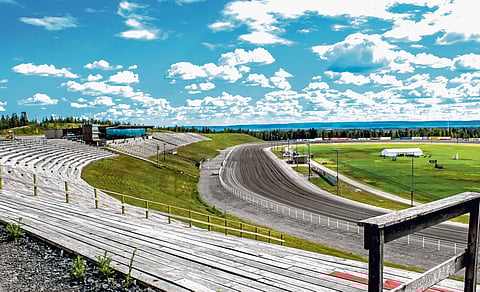 Rovaniemen ravirata on kuin amfiteatteri.