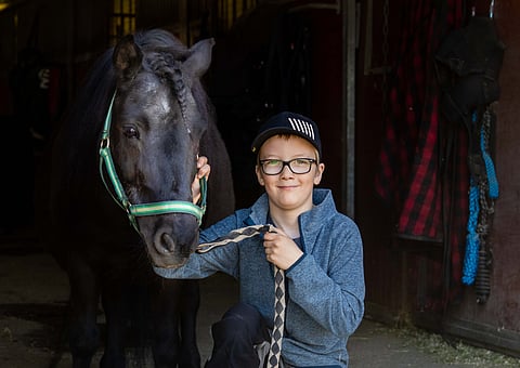 Niilo Pulkkinen ja Kuopion ponikerhon poni Sintun Vinkku.