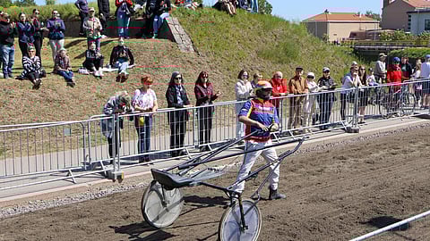 Teemu Keskitalo joutui jalkamieheksi Fransterin kärryjen hajottua kesäkuussa Haminan Cityraveissa.