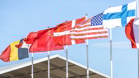 Drammenin nations cupissa viimeksi kuvattu Suomen lippu vedetään salkoon juhannusaattona myös Ranskan Deauvillessä.