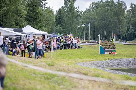 Ranskalainen viikonloppu ja kansainväliset kenttäkisat Lempäälässä.