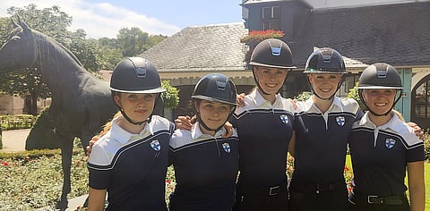 Suomalaislapset ja junnut pyrkivät finaaliin. Milka Kovalainen, Anniina Kolu, Matilda Piispa, Anni Plith ja Mette Kauppila. Totilas taustalla.