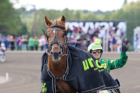 Herra Heinämiehen ohjastuksesta kuninkuuskilpailussa vastasi Jukka Torvinen.