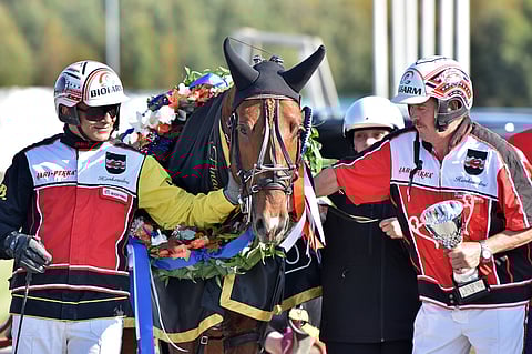 Syyskuun alussa Henri Bollström ja Pauli Raivio pääsivät juhlimaan Vale-Ellin kanssa Oulu Expressin voittoa.