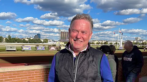 Lukuisia hevosia Lexingtonissa välittänyt Robert Lindström osti itselleen yhden hevosen, Muscle Hill -oriin Kountry Shoe 115 000 dollarilla.