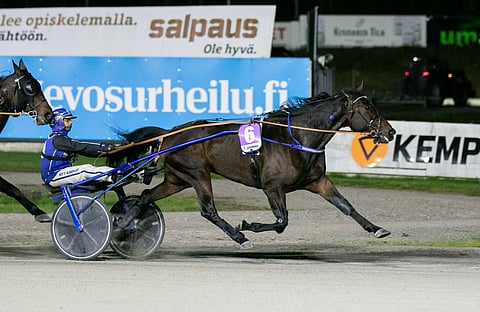 Red Caviarin aloitus Henna Halmeen tallista oli vakuuttava.