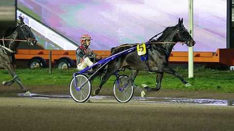 Sands Gangster/Santtu Raitala Käpylä GP:ssä kierros ennen maalia keulapaikalla.