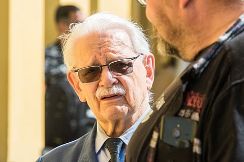 Edesmenneen Ilmari Ojalan vierailut Hevosurheilussa herättivät Jyrki Kamisessa sotilaallista kunnioitusta.