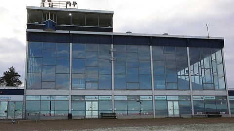 Kaustisella on 14 ravipäivää kaudella 2024. Kausi alkaa 11.3.