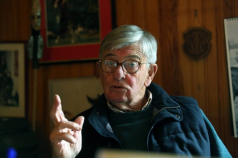 Eversti Christian Cardella on takanaan yli 70 vuoden ura, ja monta vuotta ranskalaisen Cadre Noirin ylimpänä ratsuttajana, johon tehtävään kutsutaan vain yksi ihminen kerrallaan.