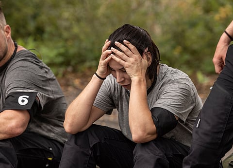 Henkisiä ja fyysisiä rajoja koetellaan niin Erikoisjoukot-sarjassa kuin tallitöissä maailmalla. Kuvassa kilpailun kokelas Mari Valosaari.