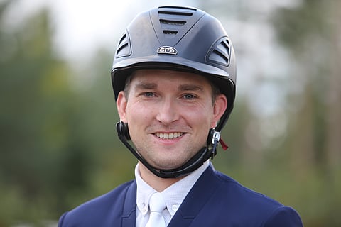 Helsinki Horse Show'n uusi johtohahmo, kilparatsastaja Valtteri Gundersby, hyppää viikonloppuna Pohjola Grand Prix'ssä.