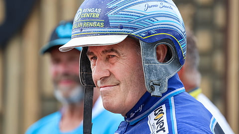 ”Käyttöä tietysti keksin mahdollisille palkintorahoille, mutta ne pitää ensiksi voittaa”, Raviristeily till Elitloppet -ohjastajakilpailua johtava Jarmo Saarela ajattelee.