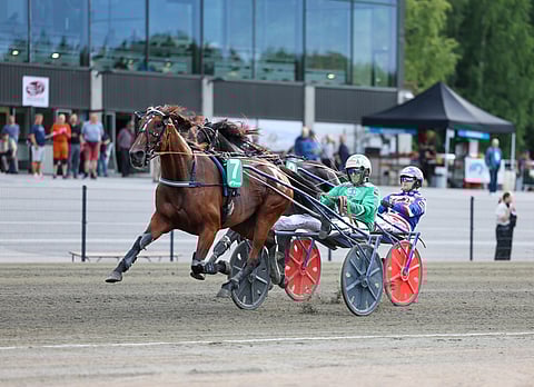 Ava Di Alessia ohjissaan Ari Moilanen.