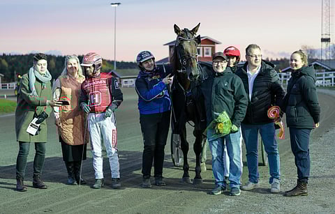 Santtu Raitala keskittyy katsomaan Combat Fighterin lähtöä.