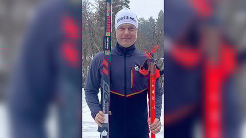 Tommi Kylliäinen, 43, pääsee kovaa sekä hevosella että suksilla.