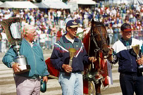 Isla J Brave, Kauno, Petri ja Ilkka Klemola tutulla paikalla; suurkilpailun juhlittuina sankareina.