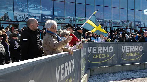 Yleisöä Finlandia-Ajo Vermo