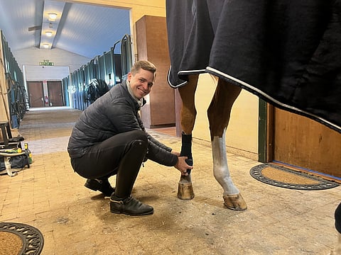 Tee mahdollisimman paljon asioita ja vietä aikaasi hevosen kanssa, äläkä jää ongelmien kanssa yksin, Antti Lehtilä opastaa.