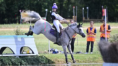 Inkeri Laiho ja Pulla-poni Le Mansissa vuonna 2023.