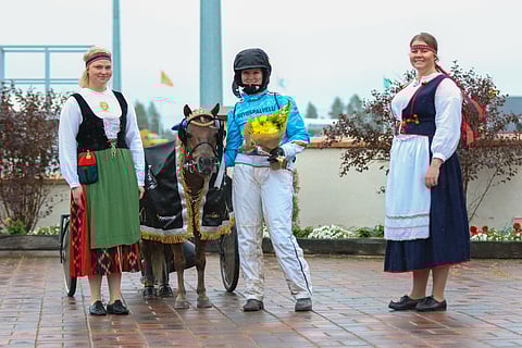 Pikku Humanteri ja Ronja Grönman.