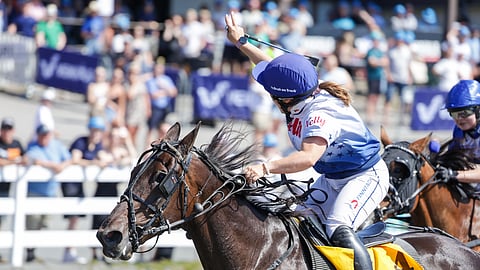 Skyfall Shine kirmasi montén Suomen mestariksi Nelly Korpikoski kyydissään.