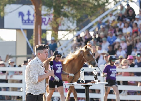 Lauri Hyvönen toimi jälleen Kuninkaallisen huutokaupan meklarina.