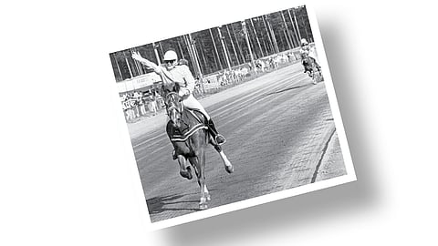 Kuva-arvoitus – tunnistatko kuvan hevosen ja ihmisen?