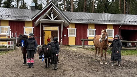 Vaativan luokan sijoittuneet: Anna Ontero ja Skramur Fra Lasola, Minea Koistinen ja Aurinkopoika sekä Neea Repo ja Turkan Ponnetar.