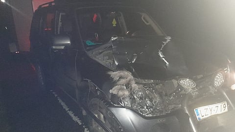 Markus Porokan auton oikea etukulma vaurioitui rajussa rysäyksessä.