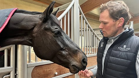 Henri Ruoste starttaa maaliskuussa Tiffanylla ja uudella hevosellaan De Laurentiksella. Doha jäi väliin monesta syystä.