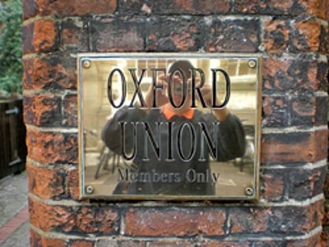 The simulated politics of diaspora