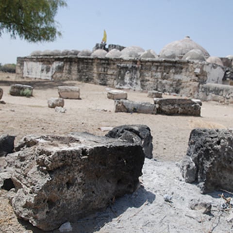 Ghori Temple, Thar.
Photo: Wikimedia commons / Bukhariwaheed