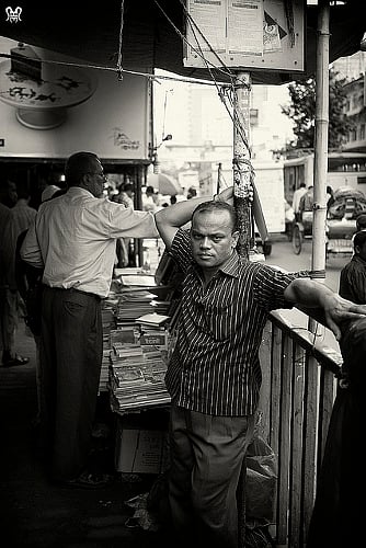 A bookseller in the streets of Paltan, Dhaka.
Photo: Flickr / Hasin Hayder