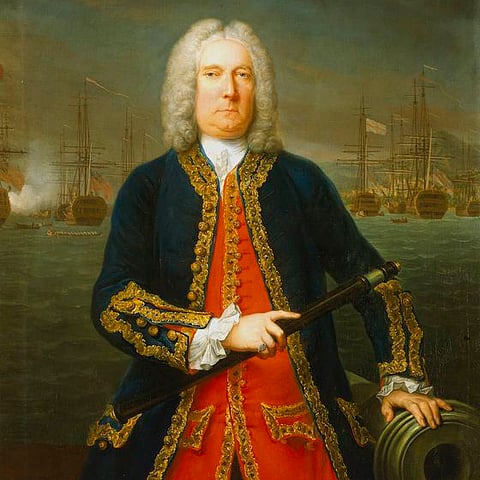A painting of Commodore Thomas Matthews. Katharine took refuge in Commodore Mathews's ship, the Lyon, to escape the East India Company
Photo : Wikimedia Commons / Claude Arnulphy - The National Maritime Museum
